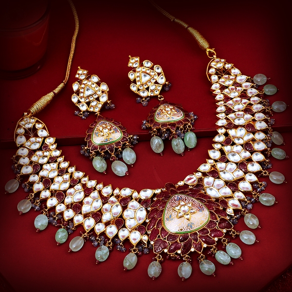 Elegant Kundan Necklace